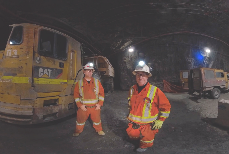 Underground Miner - Mineur souterrain à la mine